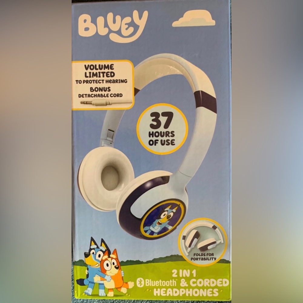 New eKids BLUEY Bluetooth & Corded Kids HEADPHONES Foldable LUDO BBC